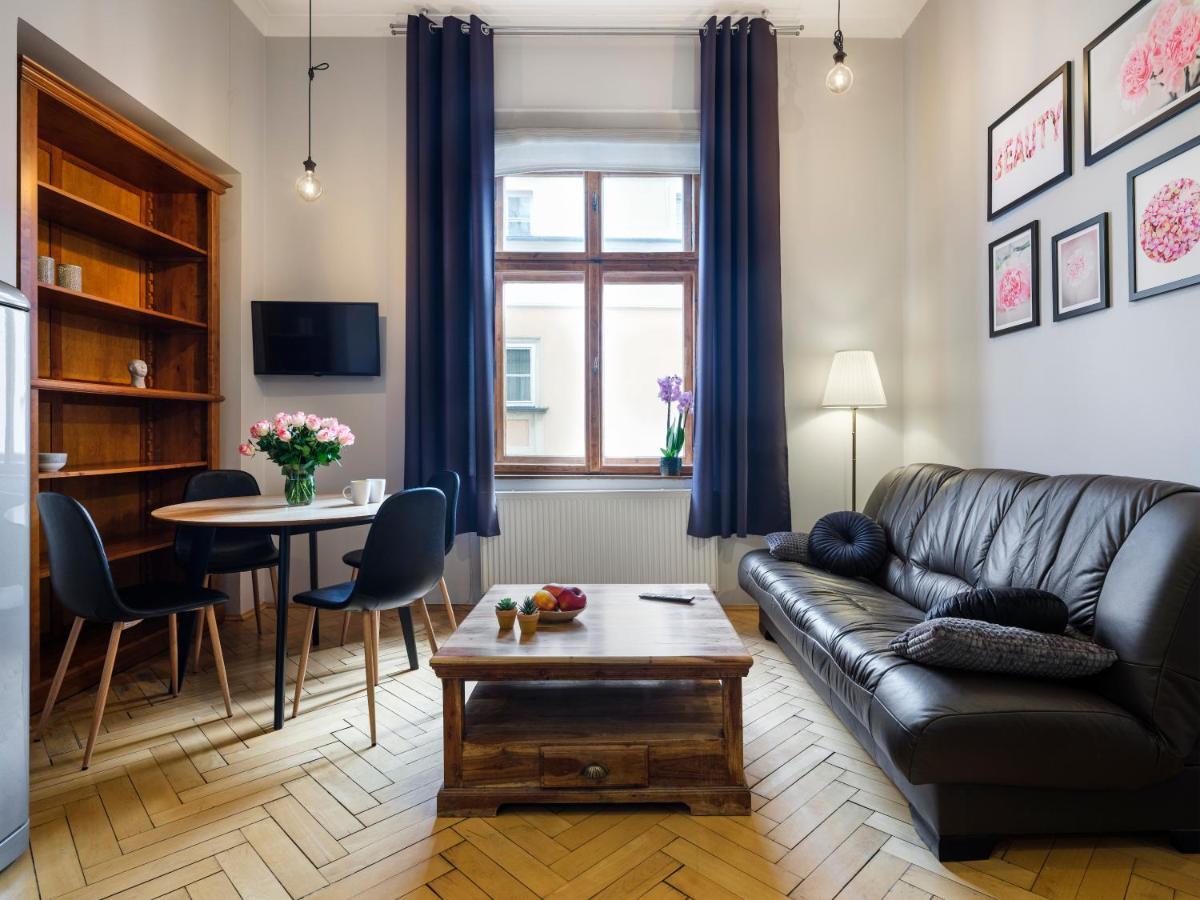 Cracwow Market Squere Apartment كراكوفيا المظهر الخارجي الصورة
